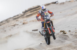 Sam Sunderland (GBR) of Red Bull KTM Factory Team races during stage 8 of Rally Dakar 2019 from San Juan de Marcona to Pisco, Peru on January 15, 2019.