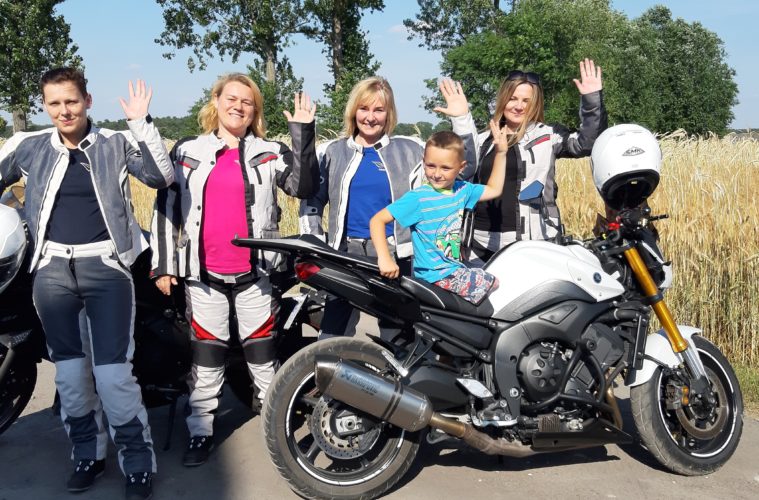 "MY JEDZIEMY ŻEBYŚ TY MÓGŁ CHODZIĆ" - łódzkie motocyklistki kolejny raz pomagają dzieciom.