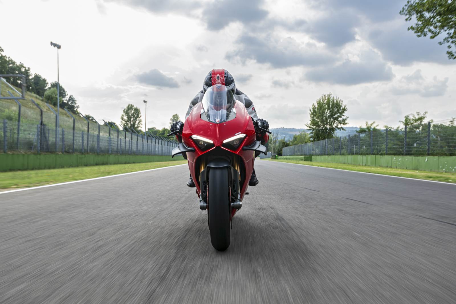 Ducati Panigale V4S. Test, opinia, dane techniczne