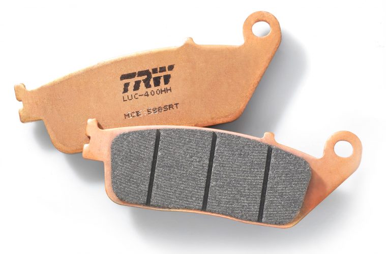 TRW Sinter Road & Track (SRT) Bremsbeläge für maximale Sicherheit, Langlebigkeit und Leistung auf den Punkt, selbst unter extremen Bedingungen. // TRW Sinter Road & Track (SRT) brake pads for maximum safety, durability and precise performance, even under extreme conditions.