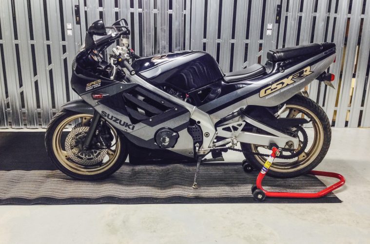 Obrotomierz do 20 000 obrotów? Suzuki GSX-R 250