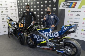 Luca Marini i Enea Bastianini podczas prezentacji ich motocykli przed sezonem2021 MotoGP