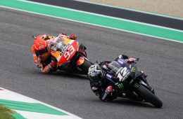 Maverick Vinales i Marc Marquez podczas rundy MotoGP o GP Włoch 2021 na Mugello