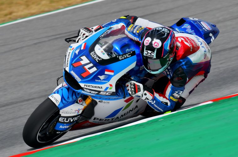 Piotr Biesiekirski podczas GP Katalonii Moto2 w Barcelonie