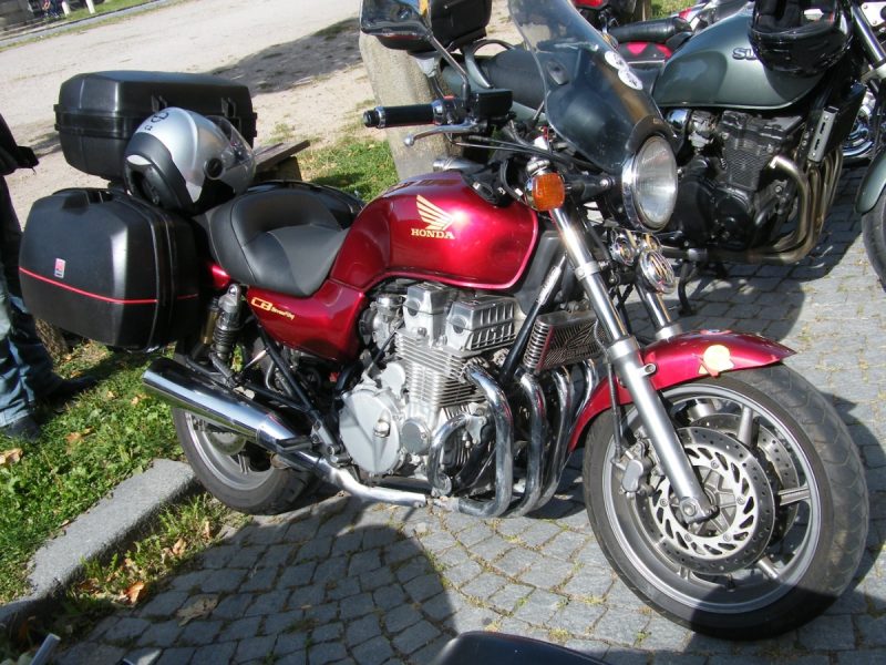 Honda CB 750 Seven Fifty 19922007 Świat Motocykli