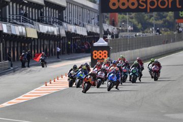 Start wyścigu MotoGP o GP Walencji 2020