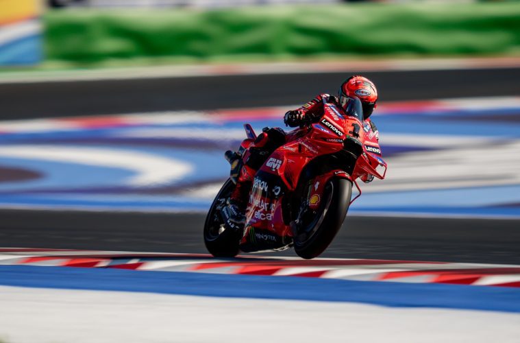 Pecco Bagnaia (Ducati Lenovo Team) podczas GP San Marino 2024 MotoGP na torze w Misano Adriatico